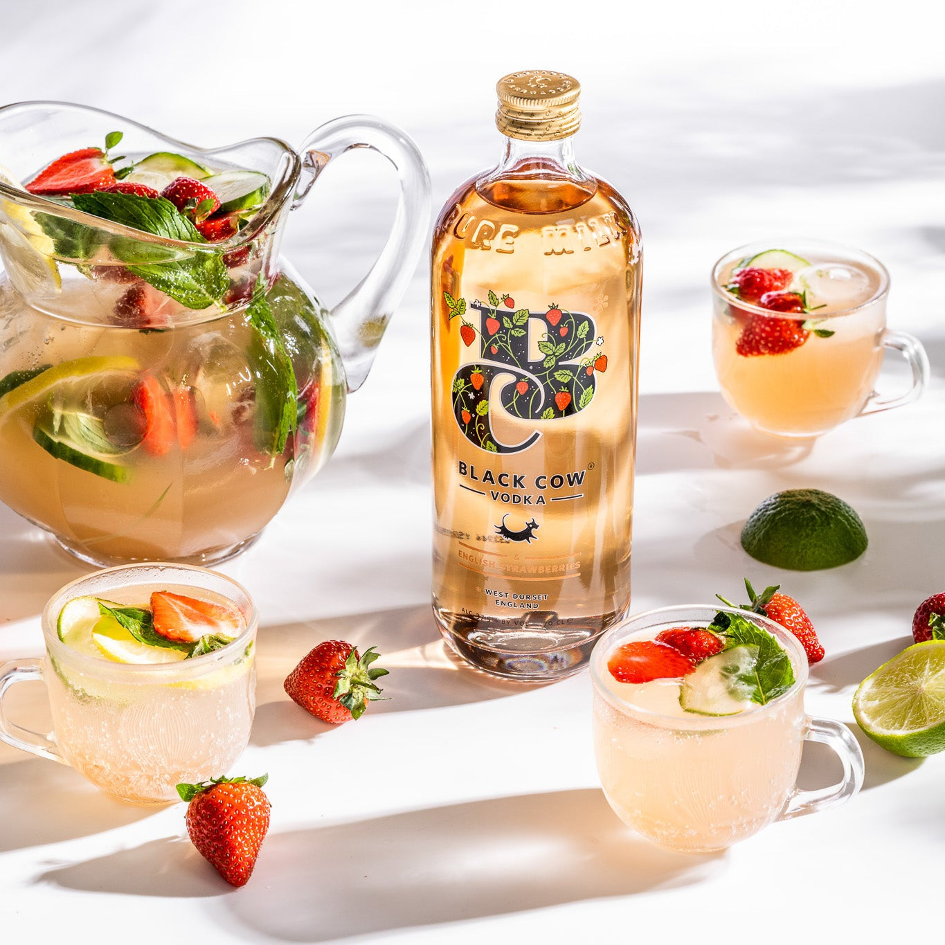 Black Cow & English Strawberries + 200g Cheddar Cheese